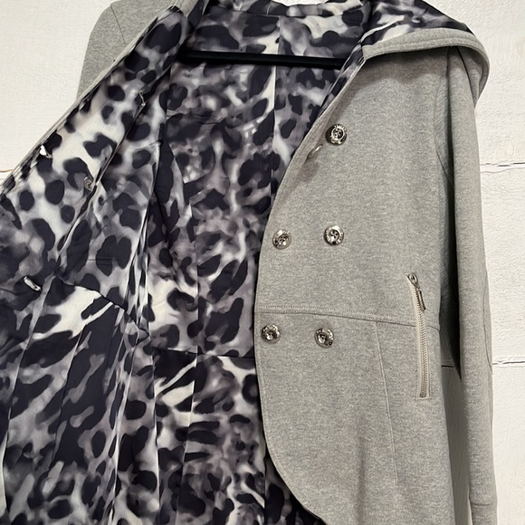 Titika athletic jacket - Picture 6 of 6